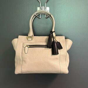 COACH LEGACY TEXTURED LEATHER SHOULDER BAG COLOR:BEIGE/BLACK No 19926 Dust Bag